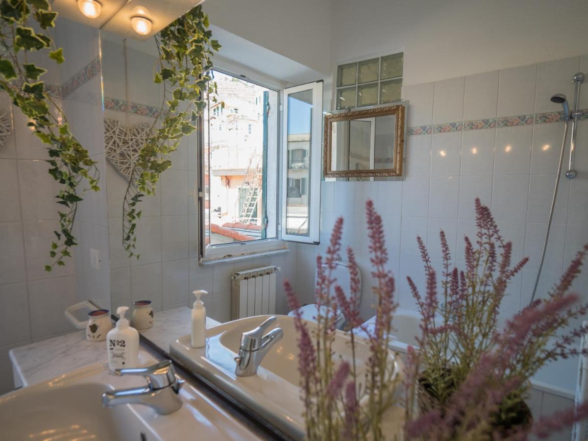 Recanissu Apartment With Balcony & Ac Вернаца Екстериор снимка